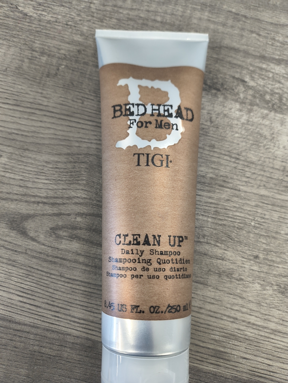 TIGI Bed Head For Men Clean Up Daily Shampoo - Brown